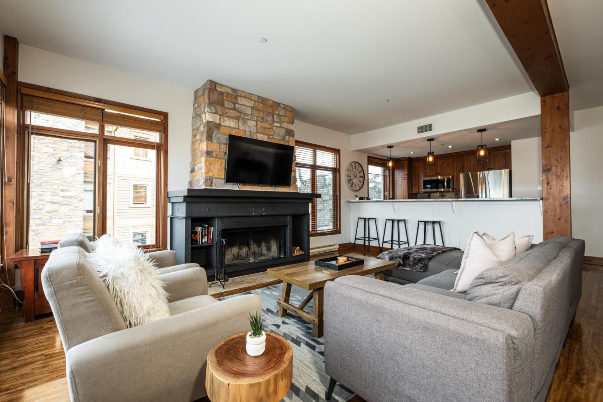 Tremblant Prestige - Altitude 170-5 Apartment Mont-Tremblant Bagian luar foto